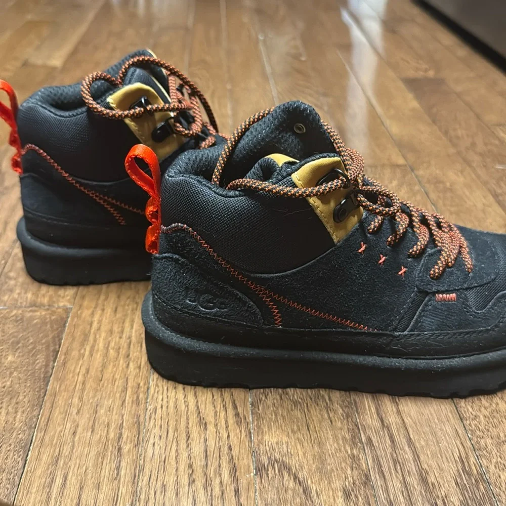 UGG Black/Orange Lace Up Sneaker - Picture 4 of 9